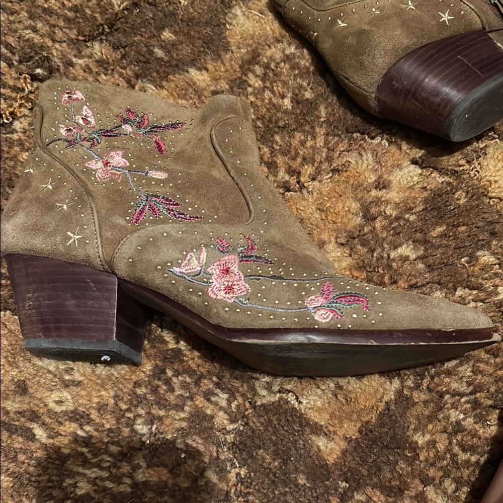 Gianni Bini Tan and Pink Ankle Booties with Floral Embroidery